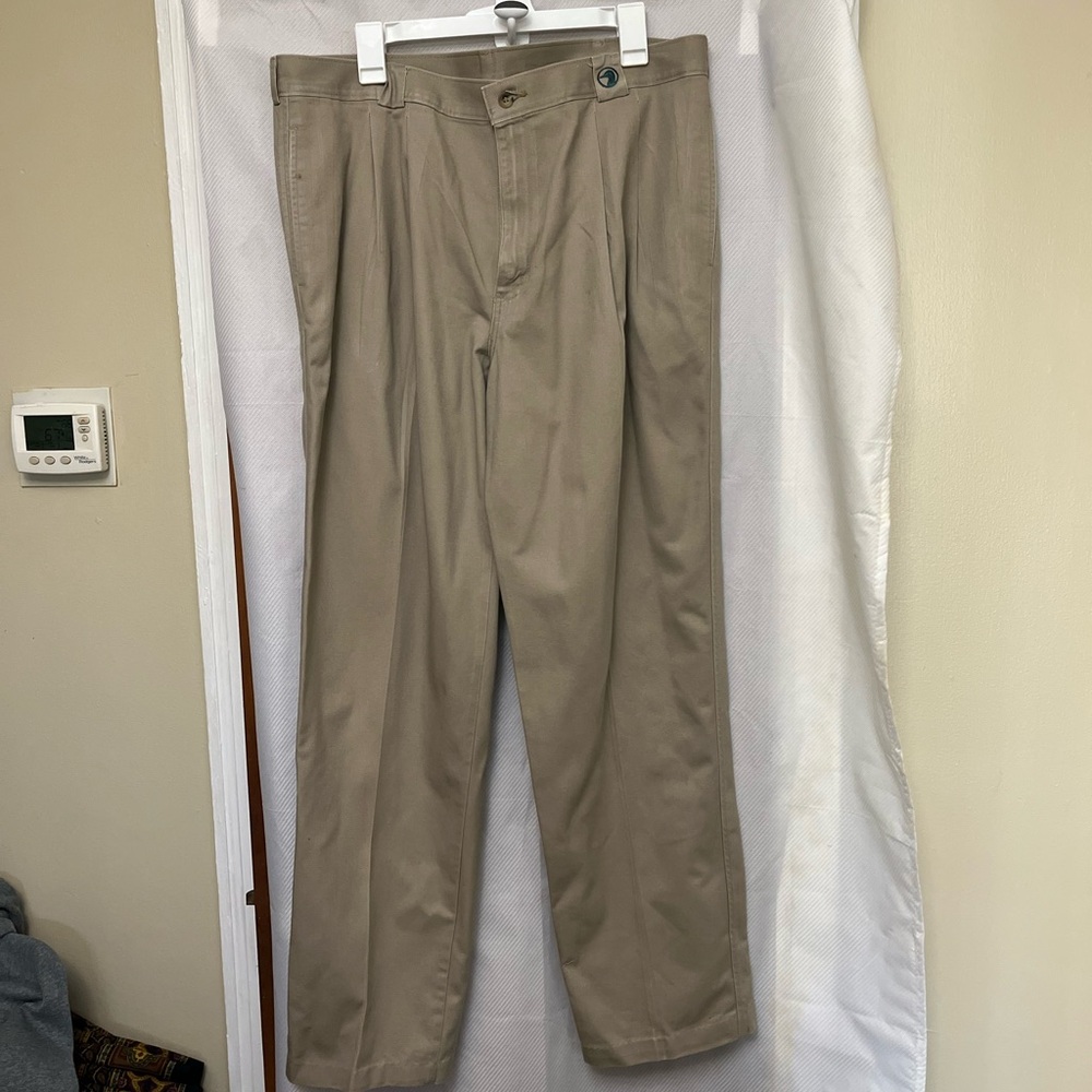 Duck Head Men's Khaki Chinos Pants
Traditional Great condition size 38 x 32